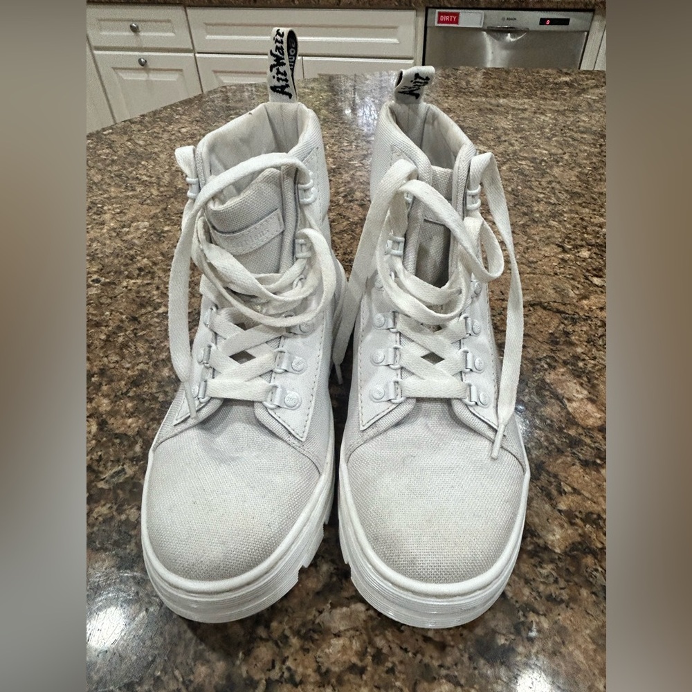 White canvas Dr. Marten combat boots platform canvas size 8